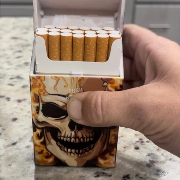 2 Skull Printed Cigarette/Boxes Brand New (100’s Boxes) - Picture 5 of 5